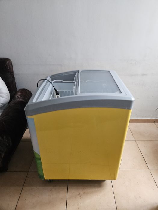 Продам морозильник Dabon