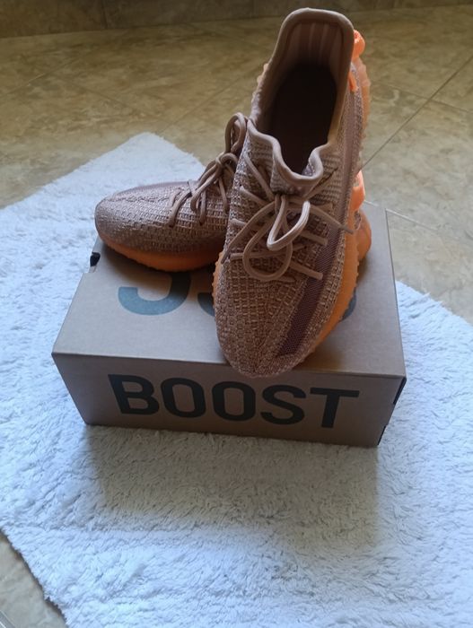 Vând adidași  damă