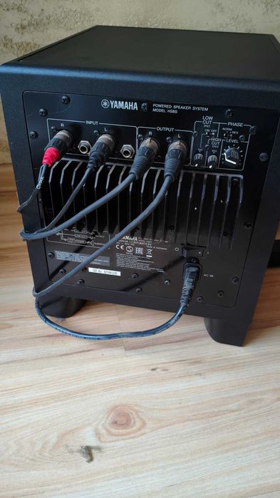 Студиен Субуфер Yamaha HS8S