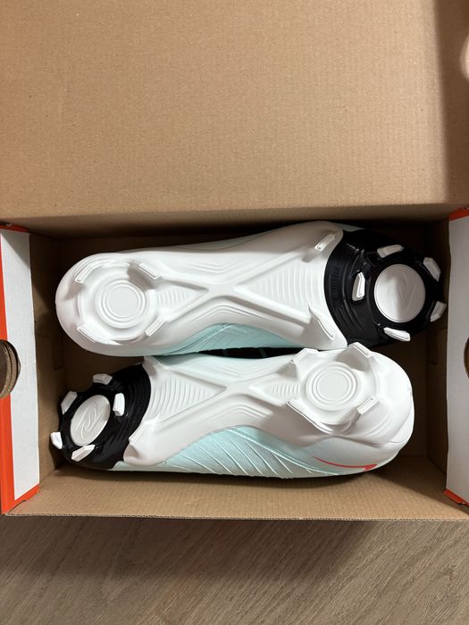 Бутонки Nike Phantom GX II Academy