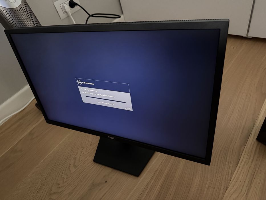 Vând monitor Dell SE2422H, stare impecabilă, ca nou.