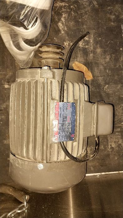 1kv  1450 ob mator yangi