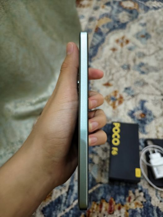 Poco F6 12/512 Green