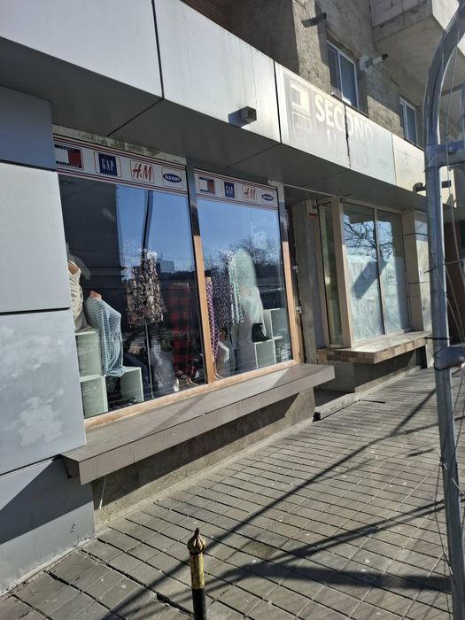 Inchiriez spatiu comercial in zona 0