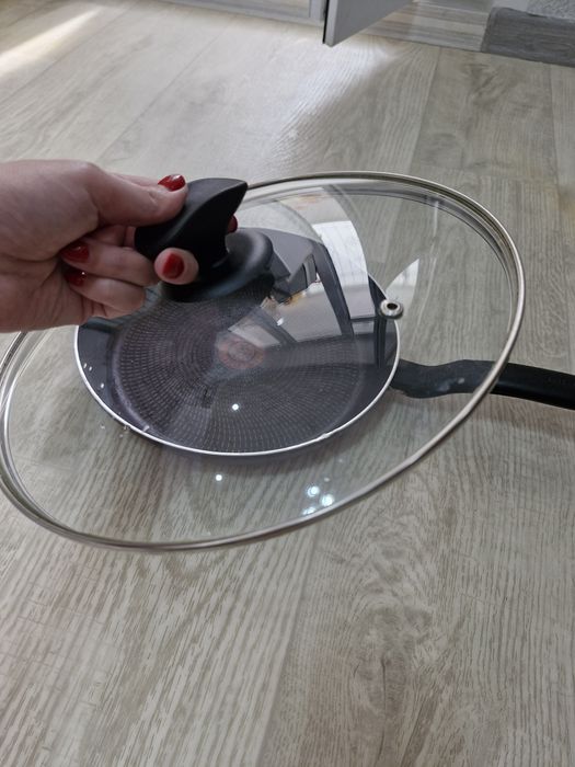 Кастрюли вок и тефаль