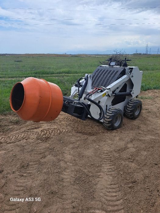 Трактор мини погрузчик