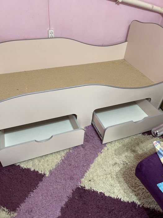 Кровать подростковая