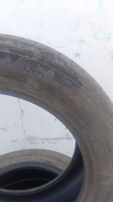 Продам комплект шин 235/55/R18