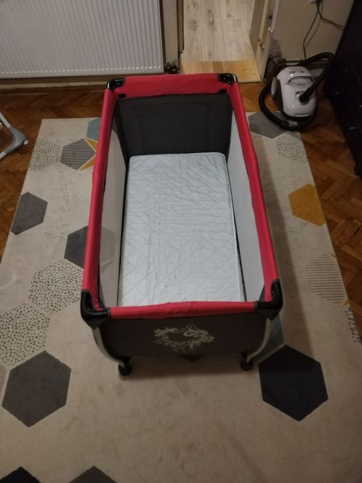 Pat pătuț cu saltea pentru bebeluși stare buna