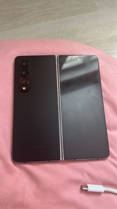 Samsung Z fold 4