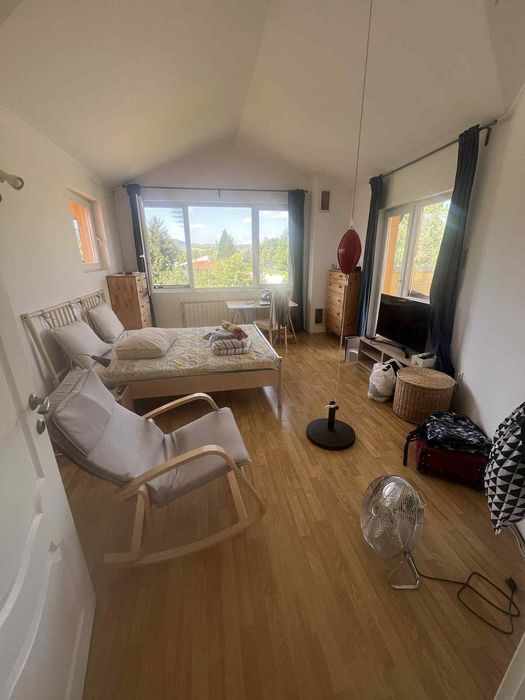 Дава се под наем Къща в Банкя - 400 кв.м за 2000 € - Снимка #3