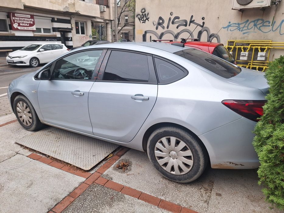 Opel ASTRA J 1.6 2017 CDTI 126000KM