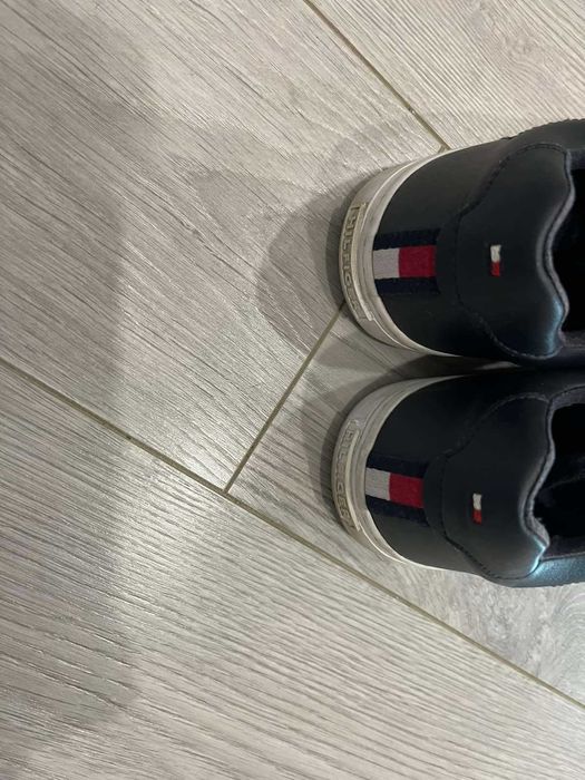 Tommy Hilfiger - 38 номер