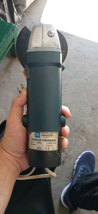 Продам болгарку маленькую