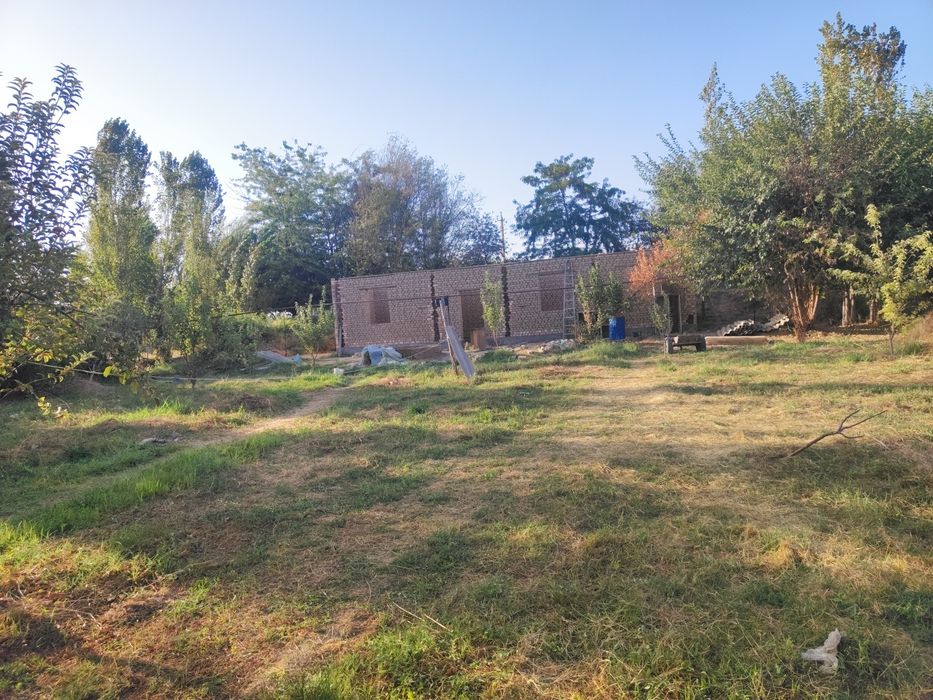 Uchastka uyi bilan arzon narxda