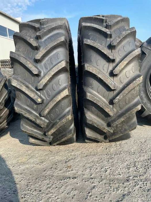 Radiale Cauciucuri noi de tractor 580/70R38 Anvelope BKT agrimax