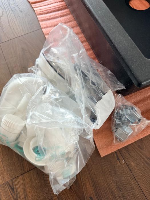 Chiuveta bucatarie granit Neagra + accesorii montaj, 838x559x250 mm