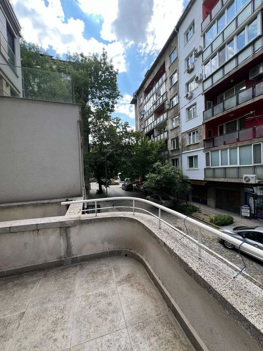 Дава се под наем Двустаен апартамент в София, Център - 75 кв.м за 600 € - Снимка #7