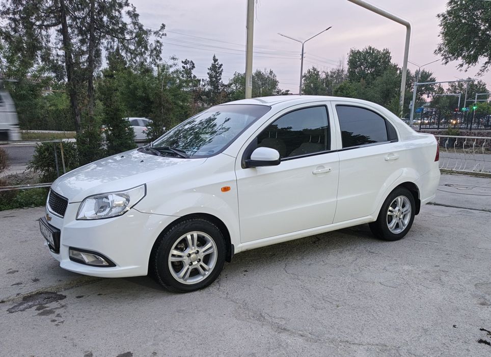 Срочно. Нексия 3 - 2018. Бежовый салон