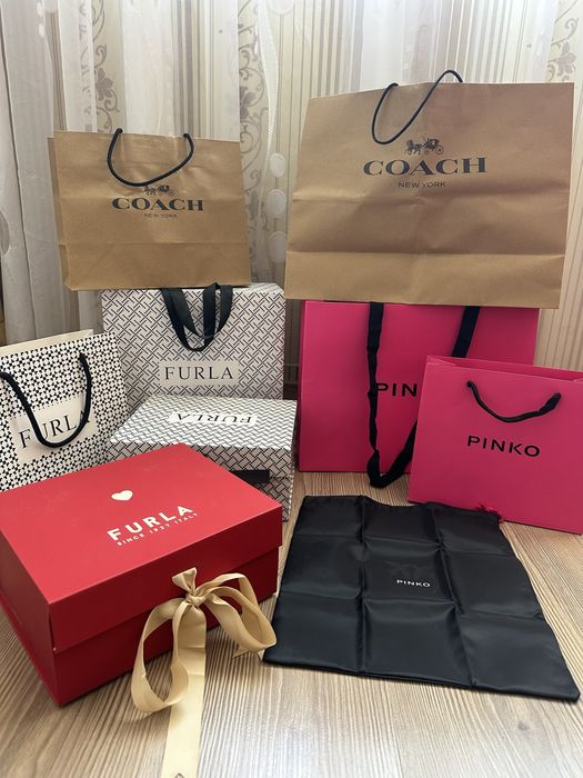 Маркови подаръчни хартиени торбички, кутии Pinko, Furla, Coach 100% оригинал