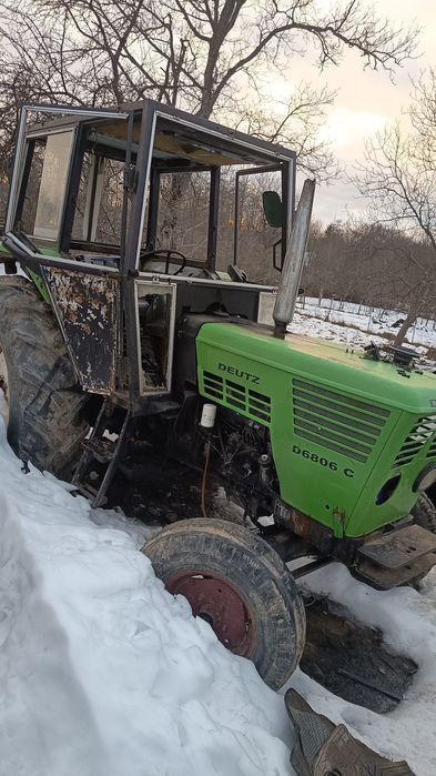 Vând tractor Deutz 6806