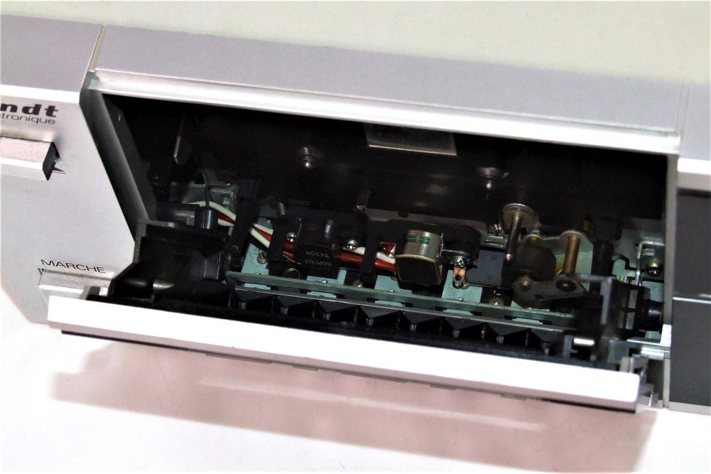 Casetofon deck Brandt PK235D stereo, dolby, Made in France, arata si functioneaza ca NOU