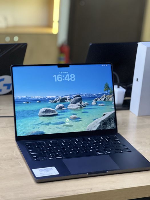 Макбук М3 про 512 гб