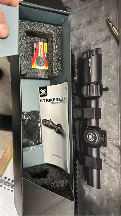 Vand luneta Vortex 1-8x24 iluminata