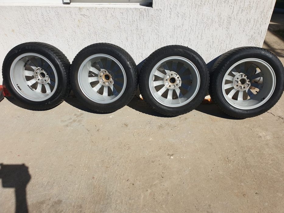 Vand Roti iarnoa Octavia 205 55 16, anvelope GoodYear
