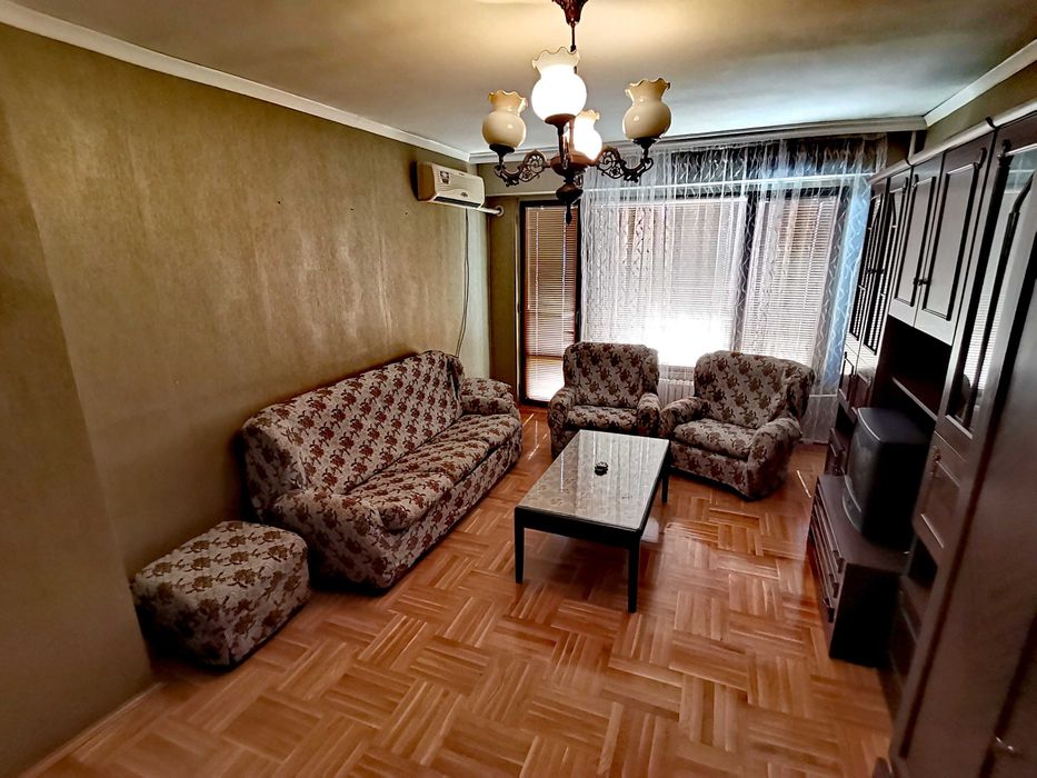 Дава се под наем Двустаен апартамент в Бургас, Изгрев - 68 кв.м за 204 € - Снимка #7