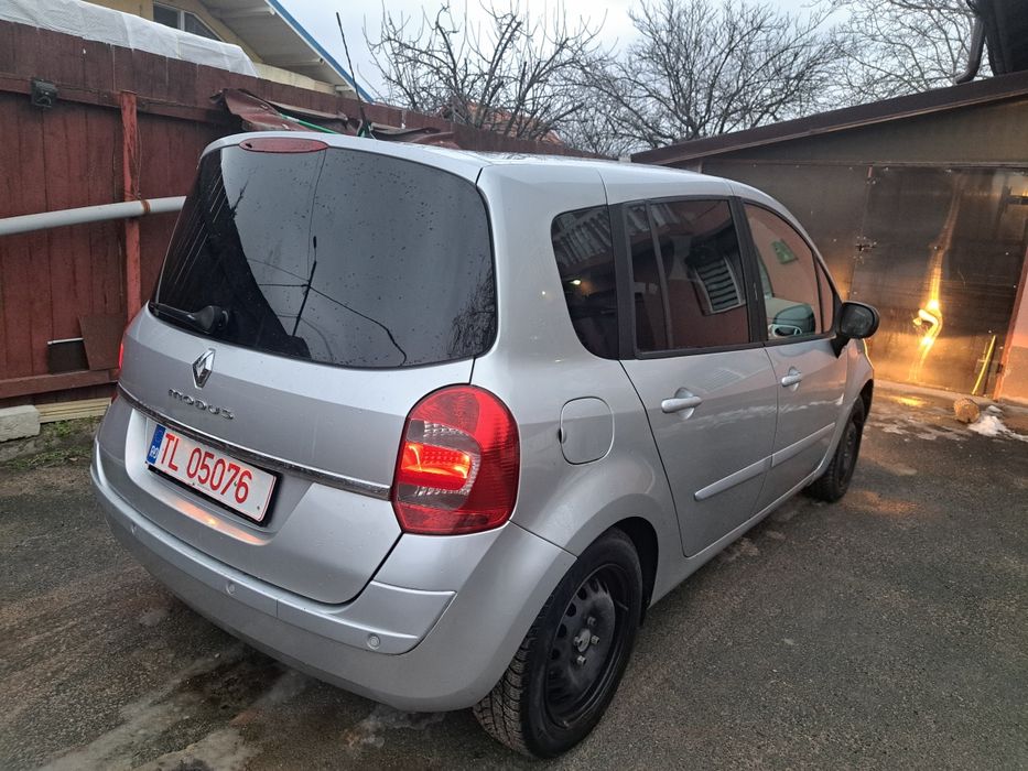 Vand Renault Modus recent adus .