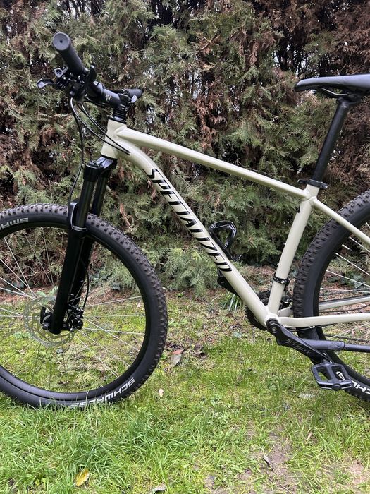 Specialized Rock Hopper 29 цола 2х9 Acera