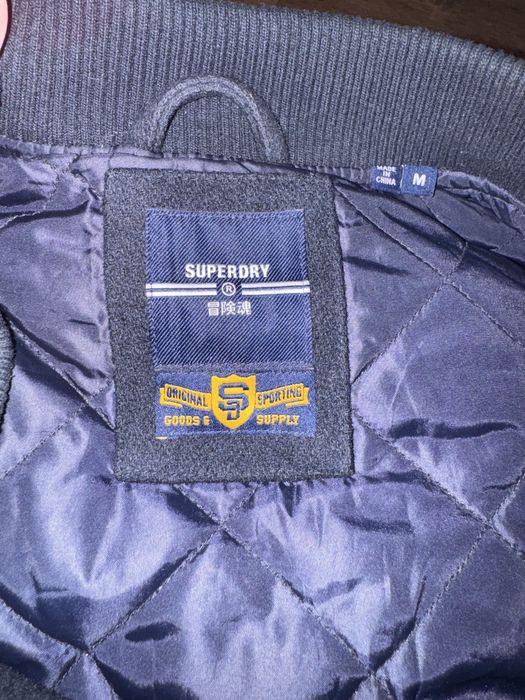 Бомбер Superdry M