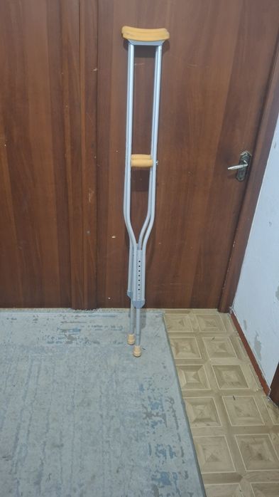Костыли подмышечные