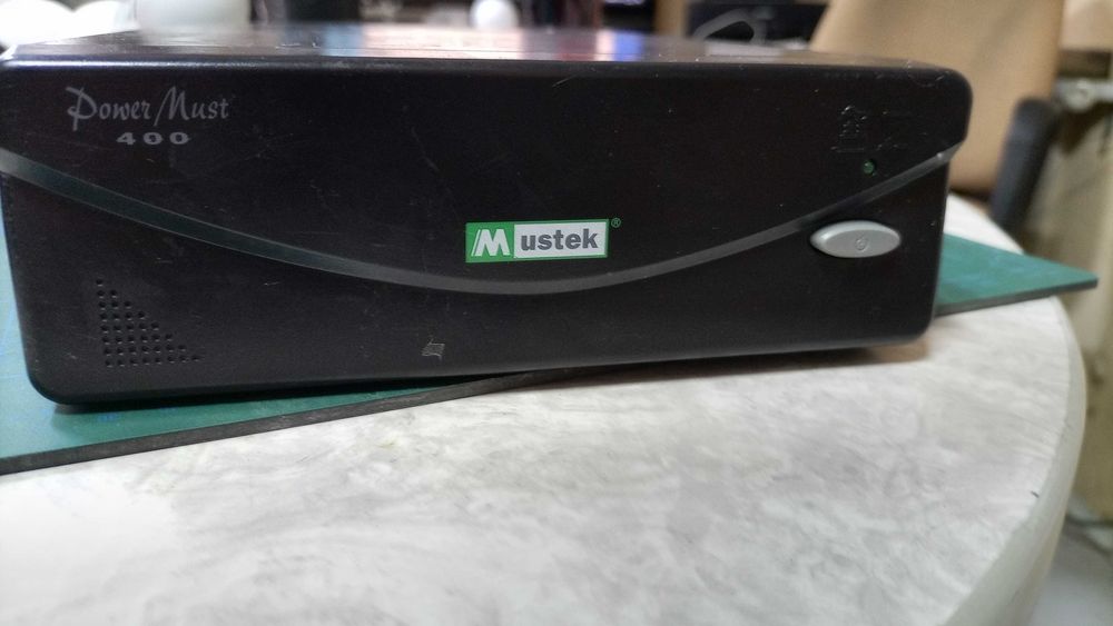 UPS непрекъсваемо захранване Mustek