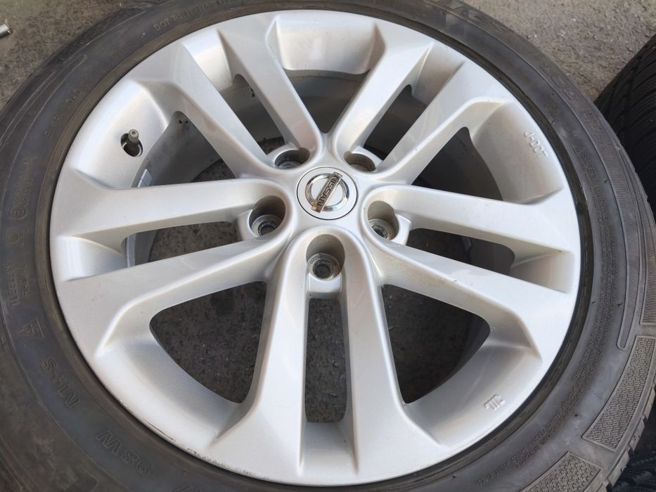 17" оригинални алуминиеви джанти за Nissan Juke.