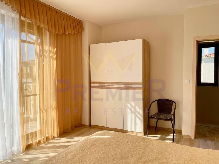 Продава се Къща в Поморие - 144 кв.м за 2153 €/кв.м - Снимка #9