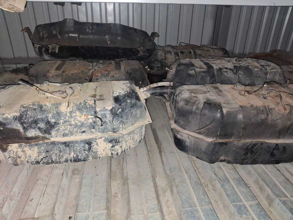 Бензобак на  Toyota Land Cruiser Prado 95