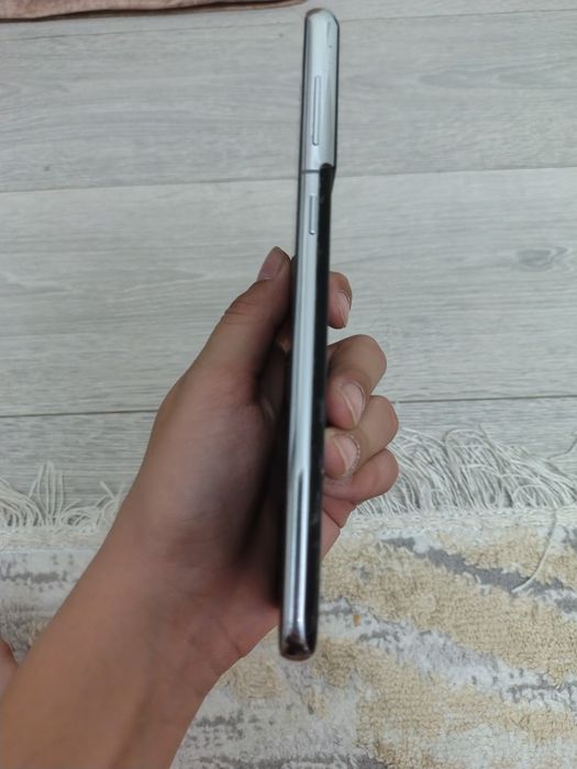 Samsung galaxy s21+5g × 120 fps