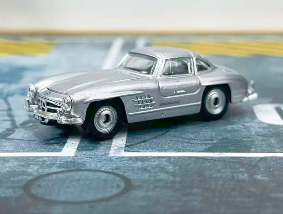 1/64  Bburago Mercedes benz 300SL