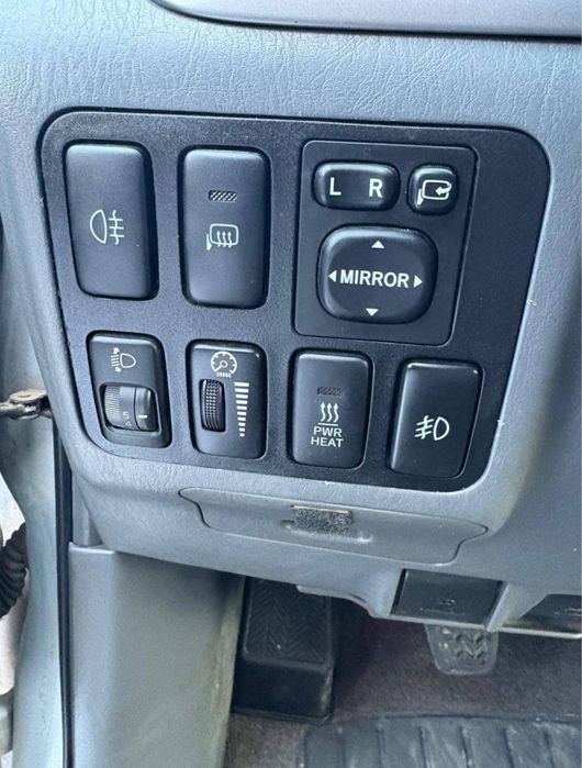 Toyota Land Cruiser J120 Autoutilitara