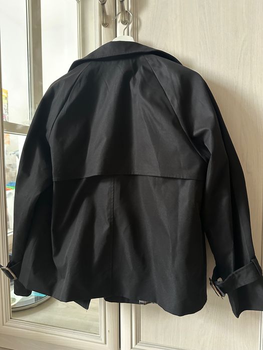 Лаконичное чёрное пальто