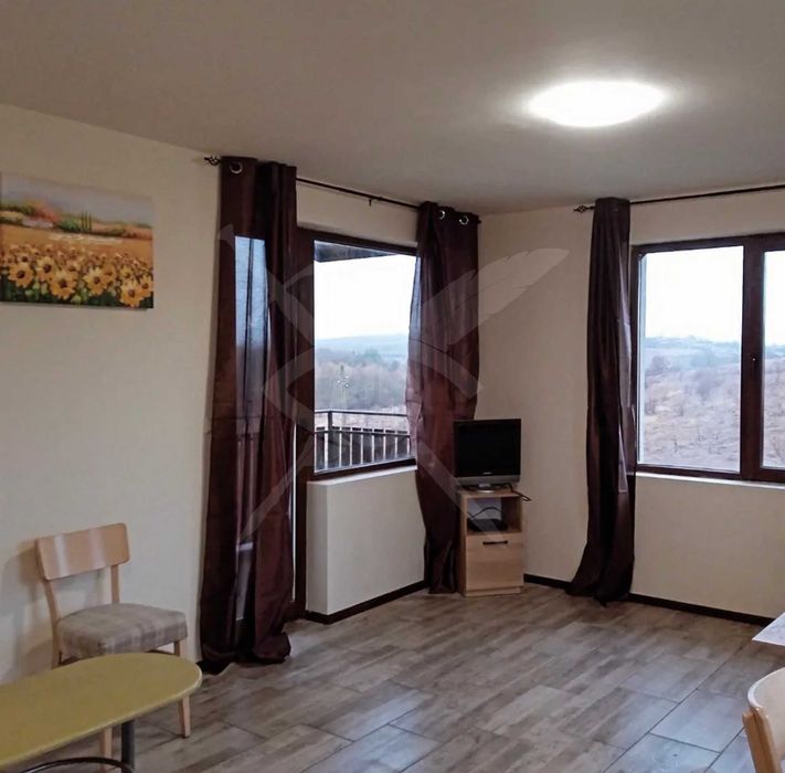 Продава се Двустаен апартамент в с. Николаевка, Област Варна - 70 кв.м за 600 €/кв.м - Снимка #4