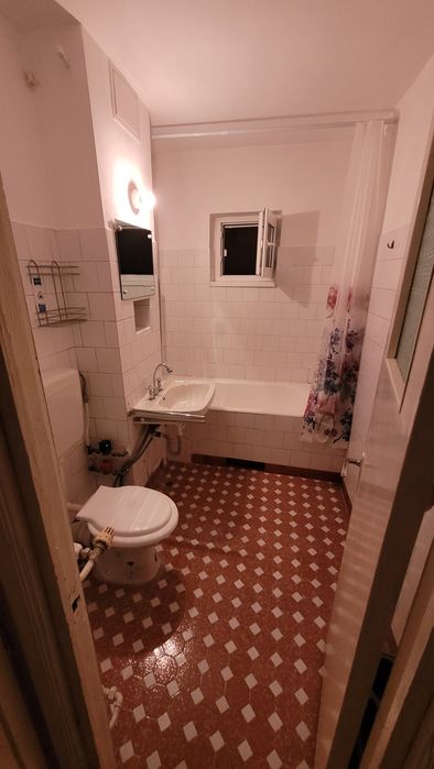 Apartament zona 300 genesys.