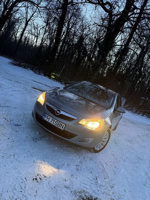 OPEL Astra 2011 — imagine 3
