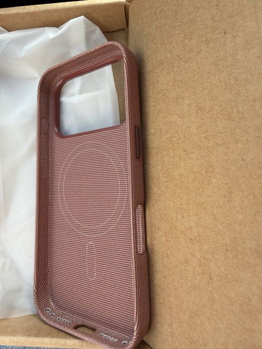 Кейс Iphone 17 Pro