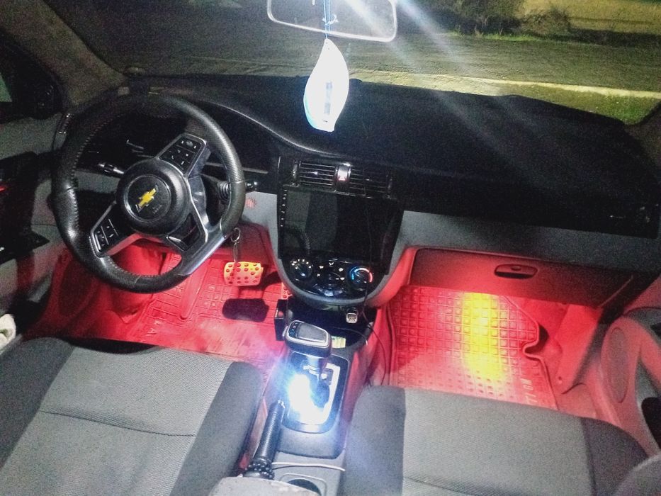 Mashina srochna sotuvda: Chevrolet Lacetti