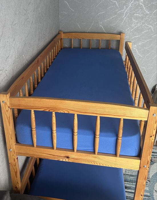 Двухъярусная кровать