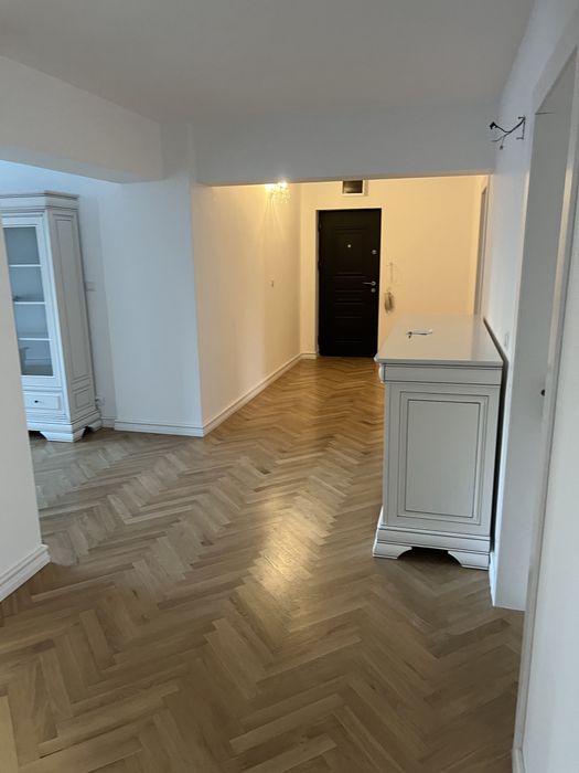 Apartament 4 camere de vanzare , ultracentral