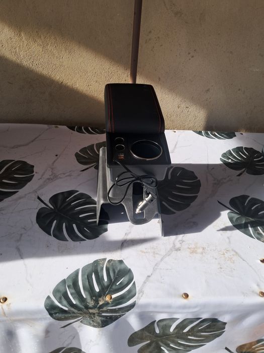 Подлокотник универсальный